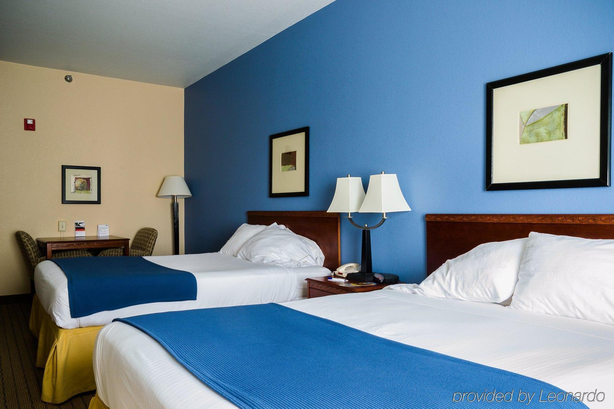 Holiday Inn Express Hotel & Suites Acme-Traverse City By Ihg Exterior foto